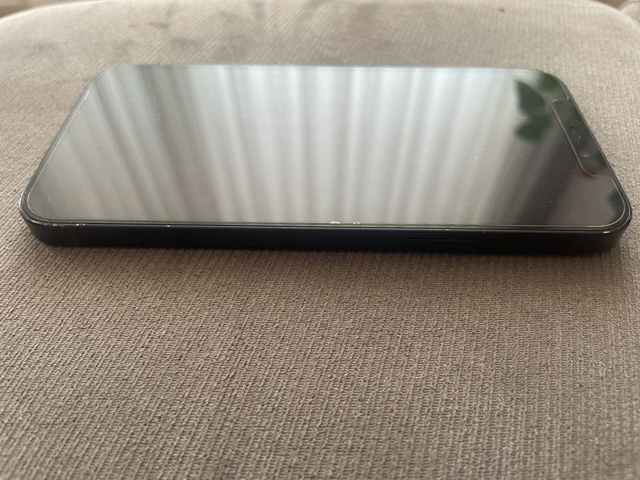 iPhone 12 - 128 GB отлично състояние
