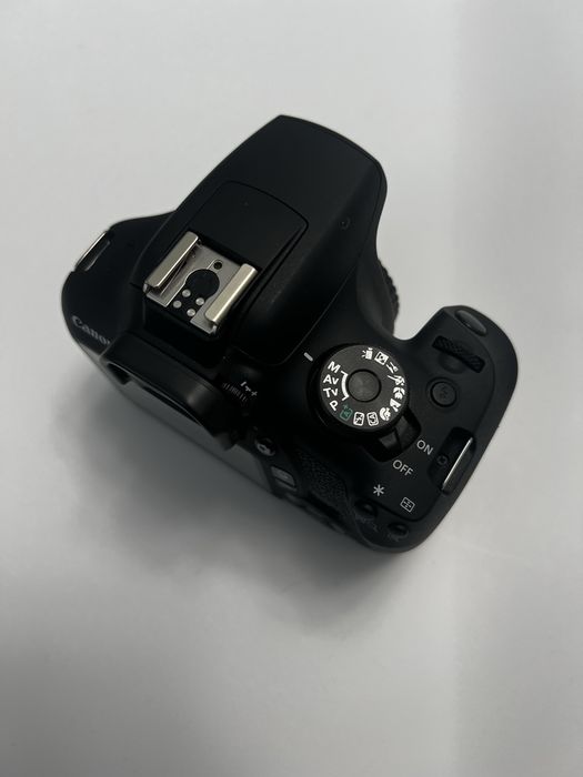 Canon 2000D + baterie externa
