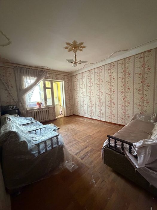 Сергели Спутник 4 2/2/4 без ремонта,балкон 1,2х5 48м²