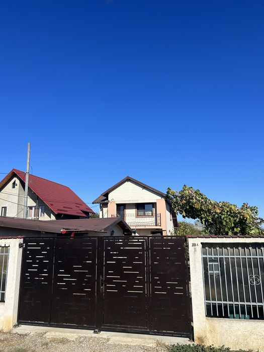 Vand Vila + Teren 1.300 mp in Ploiesti