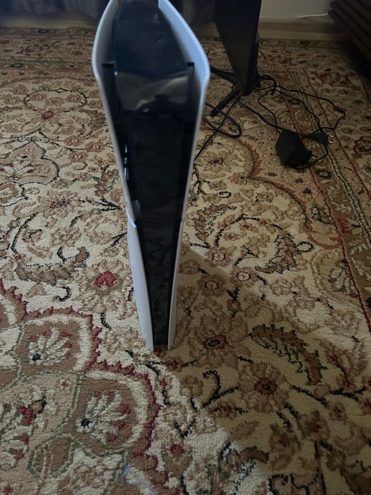 Продам PlayStation 5