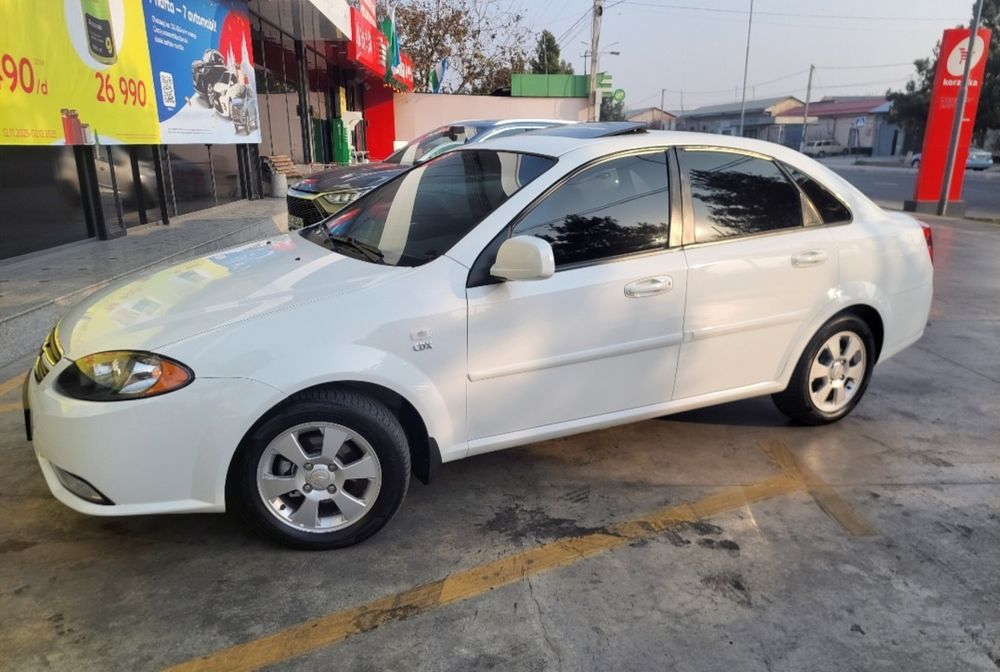 Gentra 2019-Avtomat Srochniy sotiladi