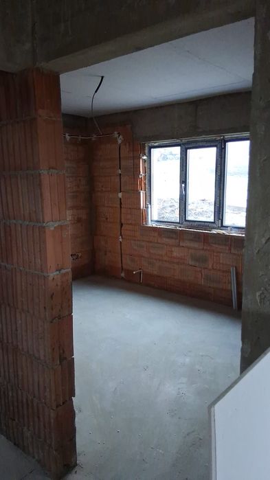 Casa cu autorizație de constr în Aroneanu , materiale premium