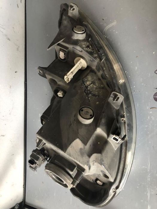 far stanga renault trafic 2 opel vivaro 2007-2012