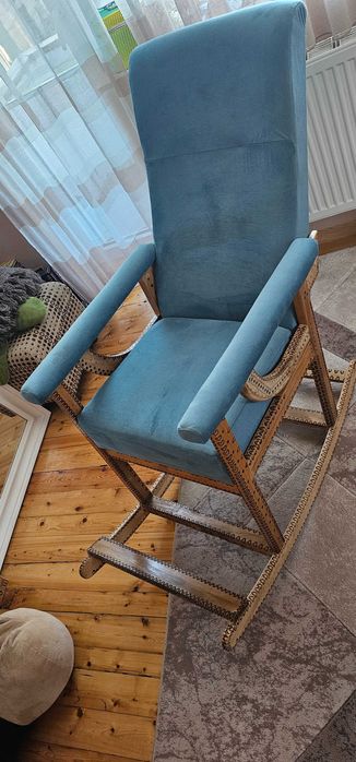 Люлеещ стол от дърво