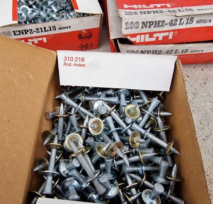 Hilt Capse /Cuie pentru  fixarea profilelor metalice/Cuie /Capse  Prof