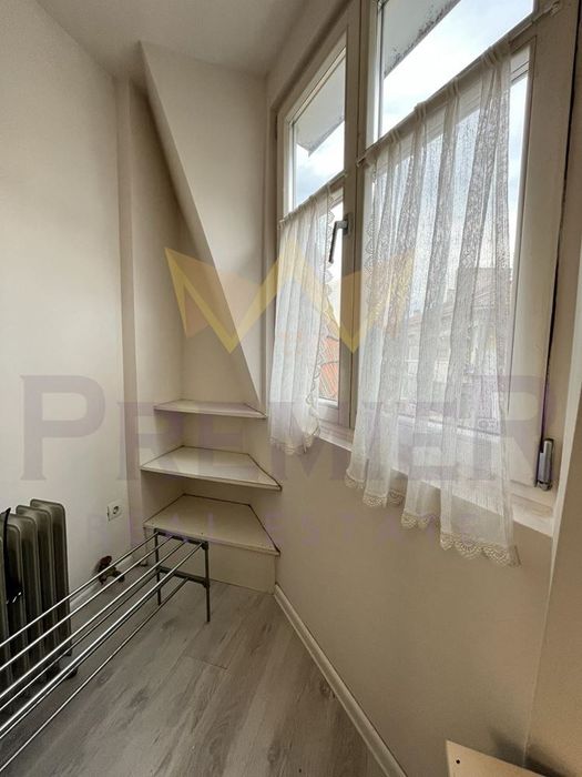 Дава се под наем Двустаен апартамент в Варна, Център - 65 кв.м за 484.5 € - Снимка #11