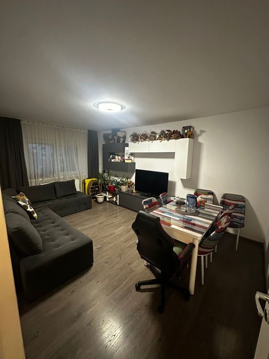 Persoana fizica, inchiriez apartament 2 camere decomandate Nicolina