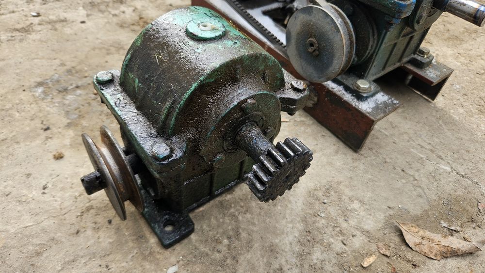 Продам редуктор отбора мощности