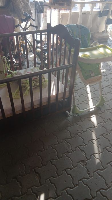 Продам манеж и стульчик