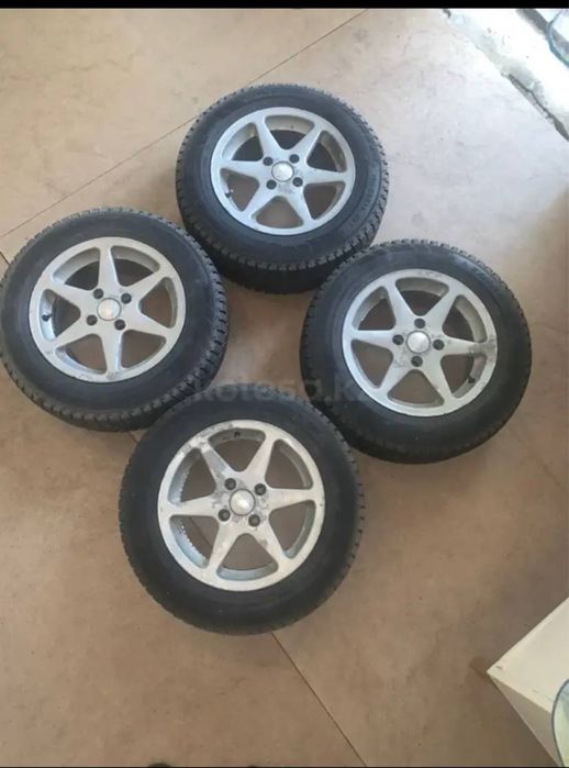 Продам комплект диски с резиной