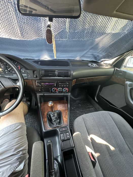 BMW 5 Series 1994 — imagine 5