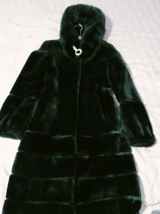 Продам Мутоновую шубу