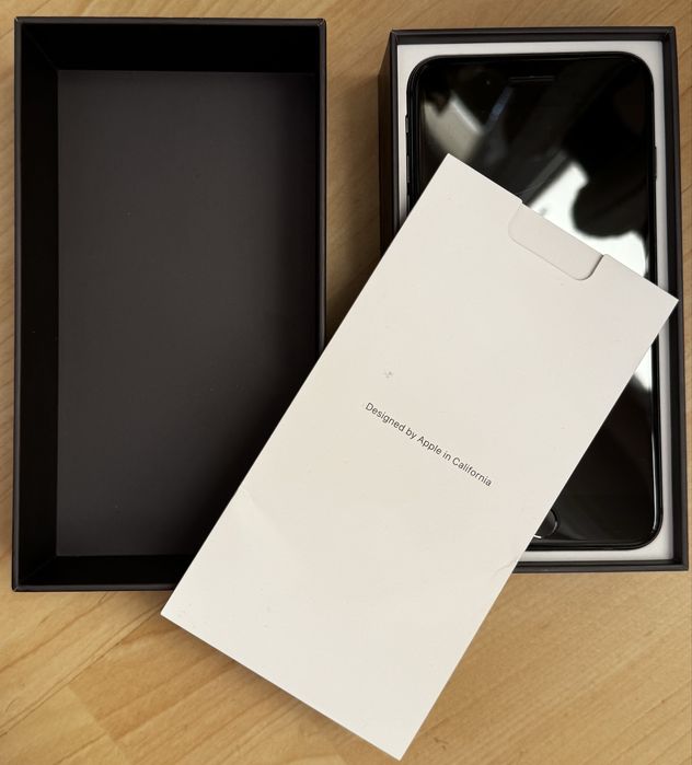 iPhone 8 plus +/айфон 8 плюс +/64 GB