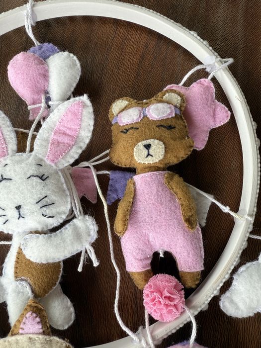 Ръчно изработена въртележка за бебешко легло кошара