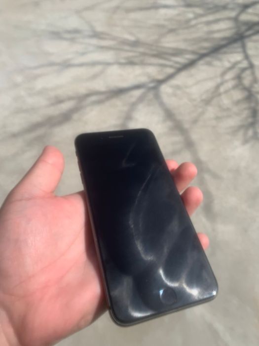 Apple 8+ айфон 8+