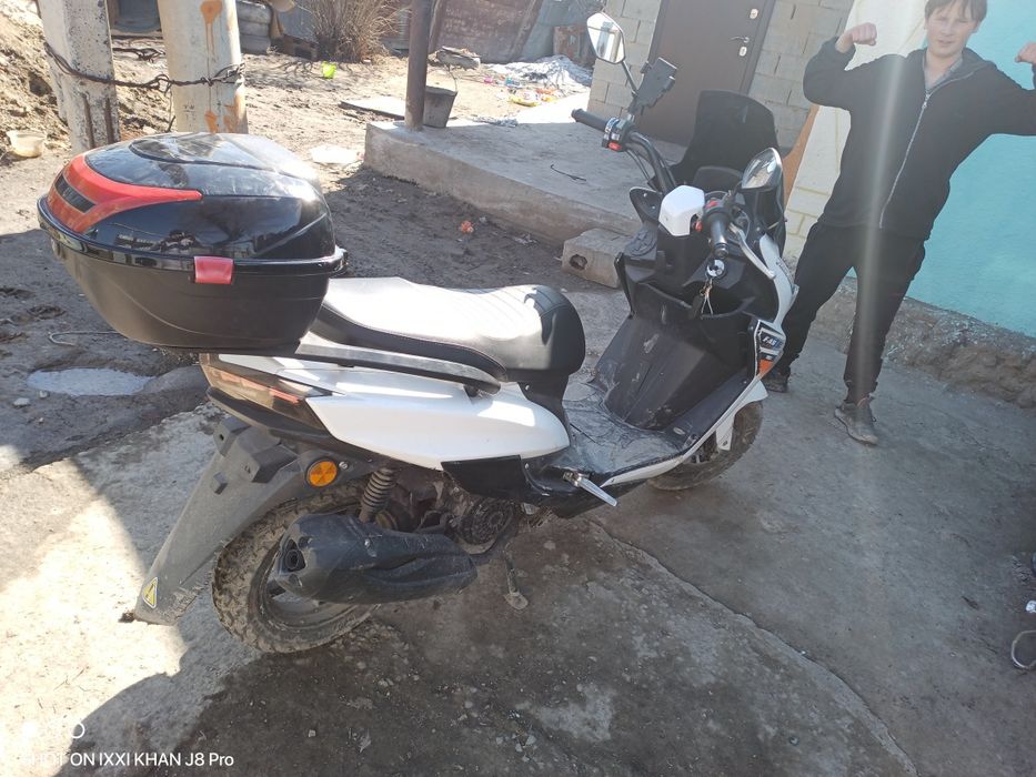 Продам Скутер Макси лия