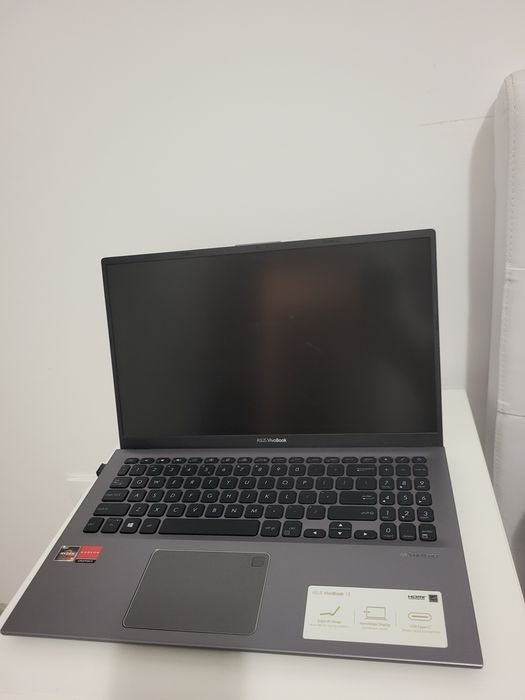 Laptop ASUS VivoBook la cutie 15.6", Full HD, 8GB, 512GB SSD, AMD Radeon


Laptop ASUS VivoBook 15 X512DK cu procesor AMD Ryzen 5 3500U pana la