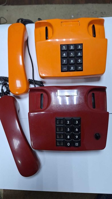 Telefon fix cu butoane ,vintage,old,retro