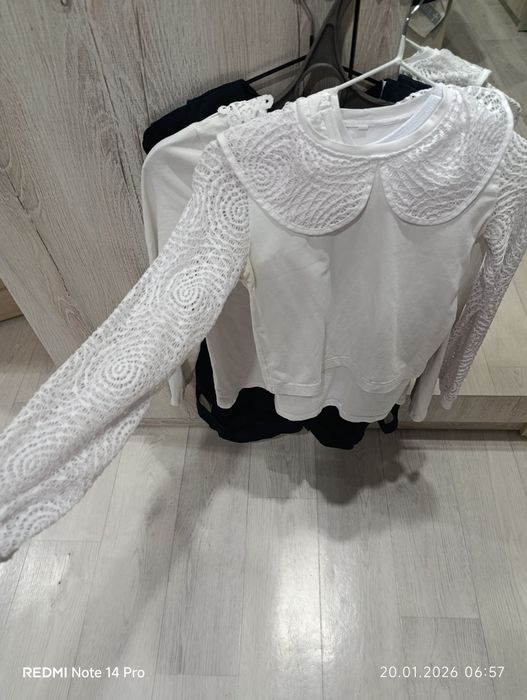 Продам школьные блузки для девочки