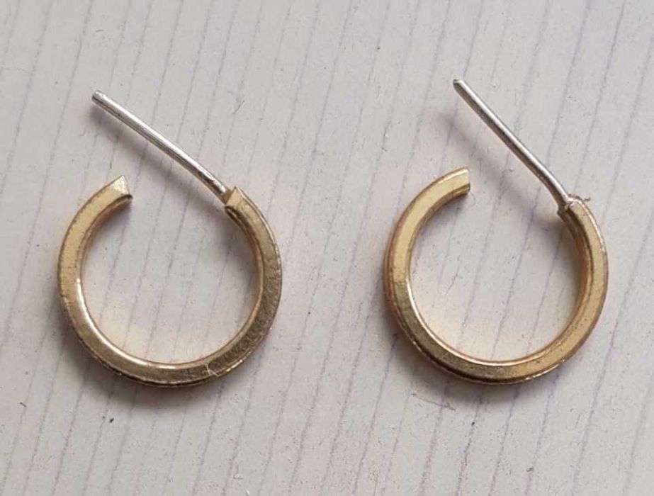 Продавам гердан колие ,  верижка позлатени , позлатени обеци