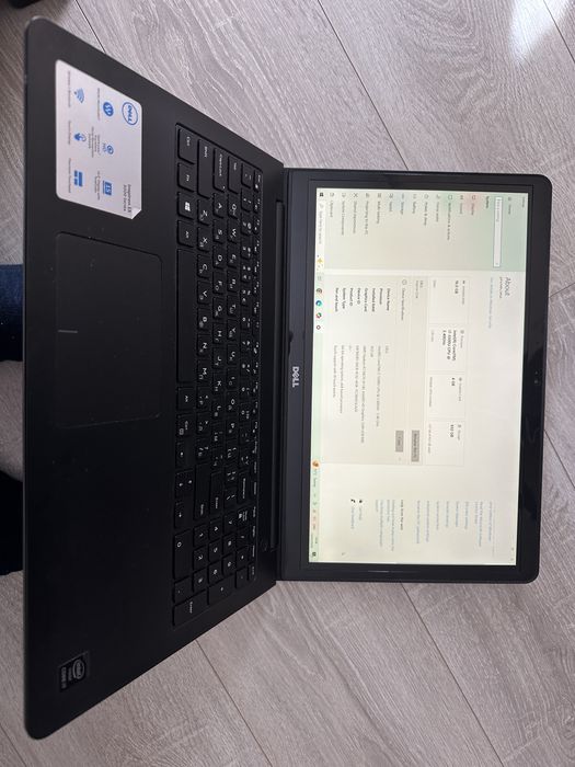 Лаптоп DELL 15.6 inspiron 15