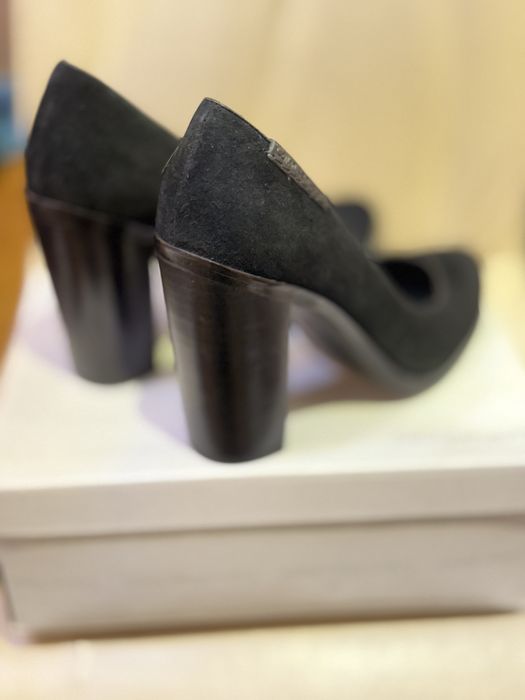 Calvin Klein обувки 39 номер