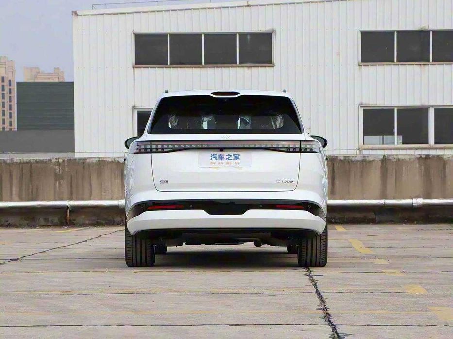 Dongfeng 008   ULTRA последовательный гибрид