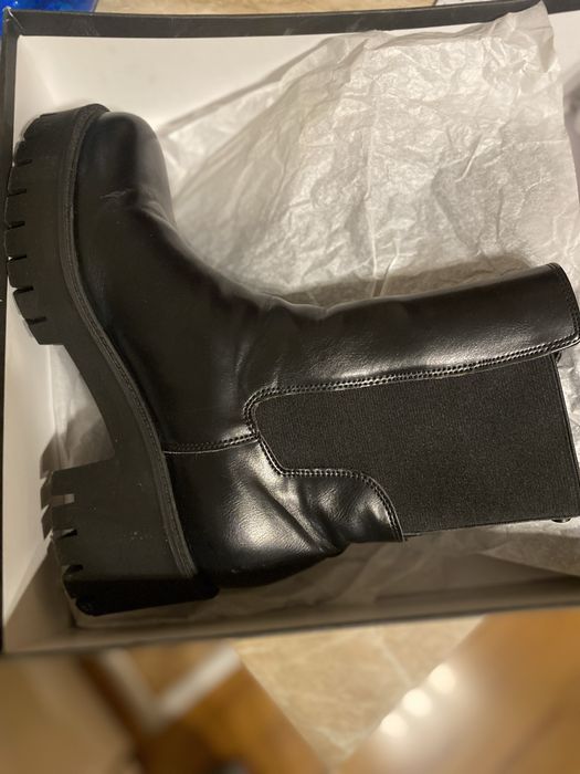 Guess Оригинални боти