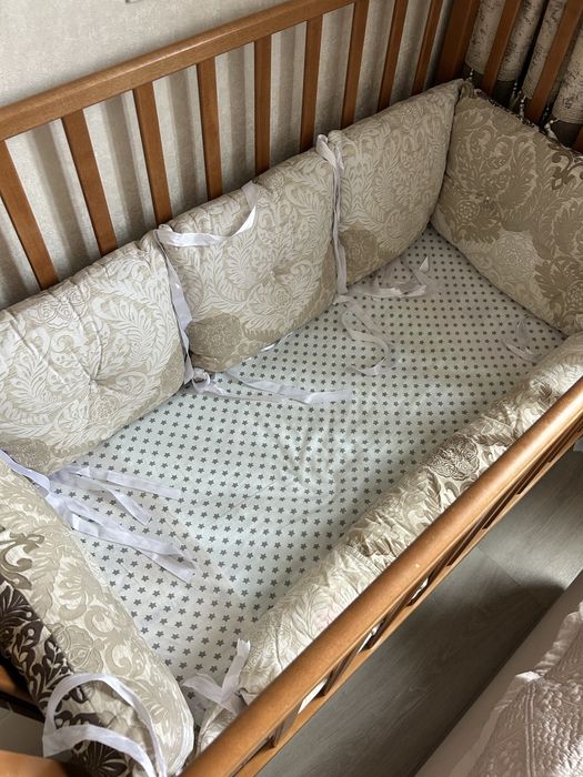Бортики на детскую кроватку