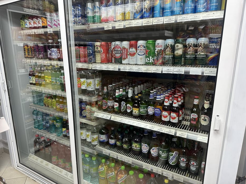 Vand cedez afacere la cheie magazin alimentar