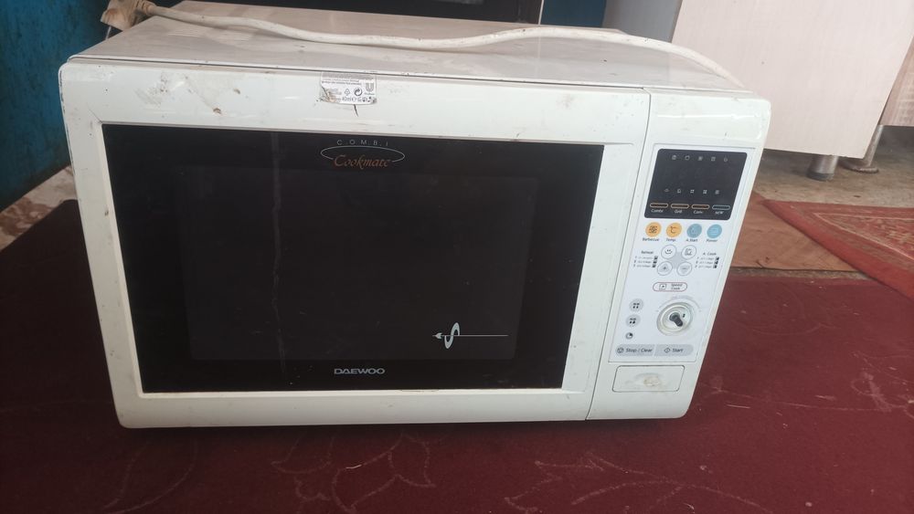 Mikroto'lqinli pech
