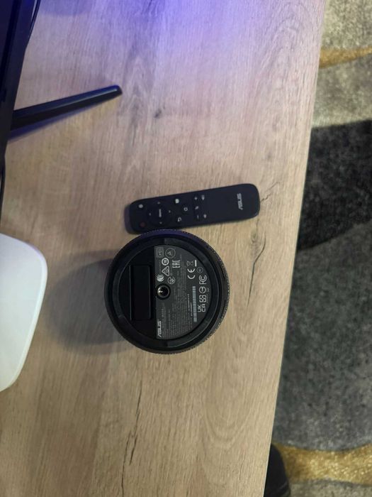 Преносим смарт LED проектор ASUS ZenBeam Latte L1