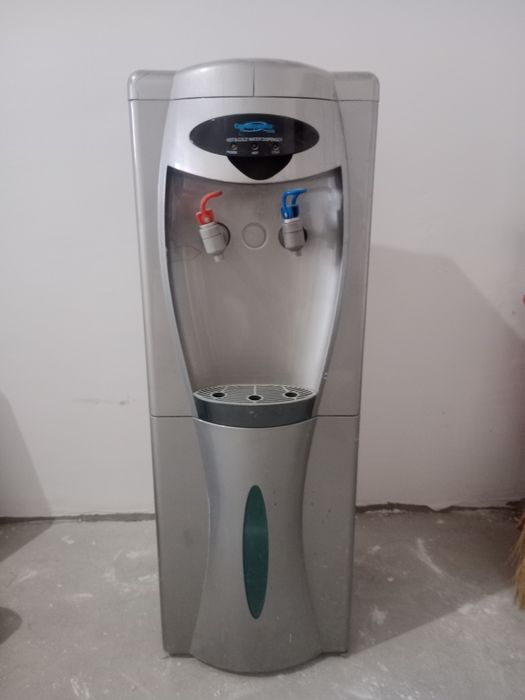 Диспенсер для воды
