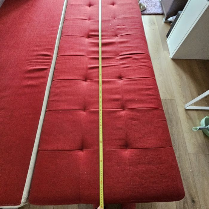 Canapea rosie 3 locuri