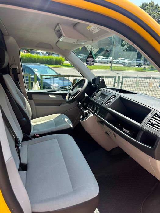 VW Transporter 2.0 TDI 102 CP 2019 | Garanție | 130.500 km