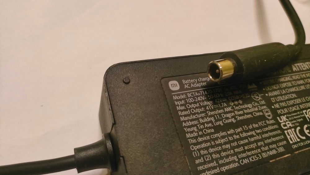 Оригинално зарядно за тротнетка Xiaomi mi  41v/1.7amp