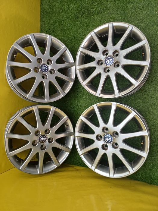 Диски R17 5x114.3 на Toyota.