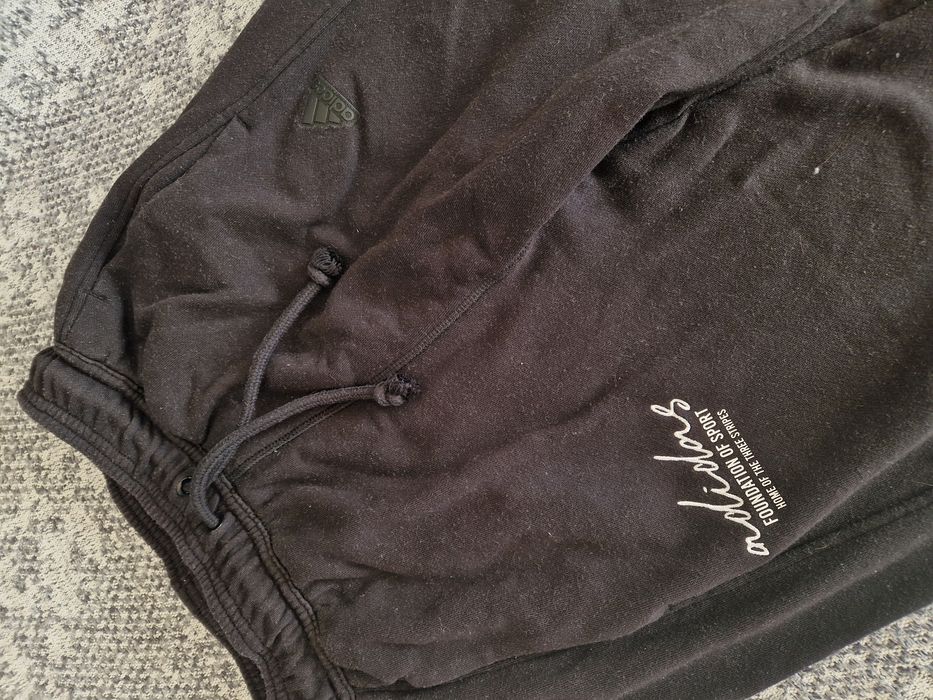 Спортно долнище Adidass, размер S