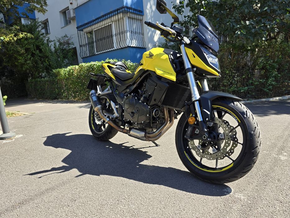 Honda Hornet CB750 2023