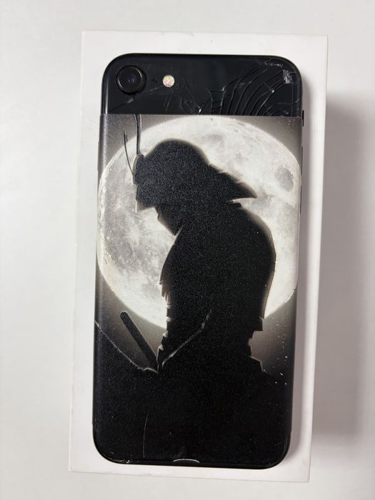 iPhone se 2020г 128гб