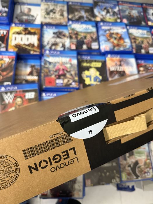 Laptop Gaming NOU Lenovo Legion Pro 5 RTX 5070 32GB Ryzen 9 9955HX