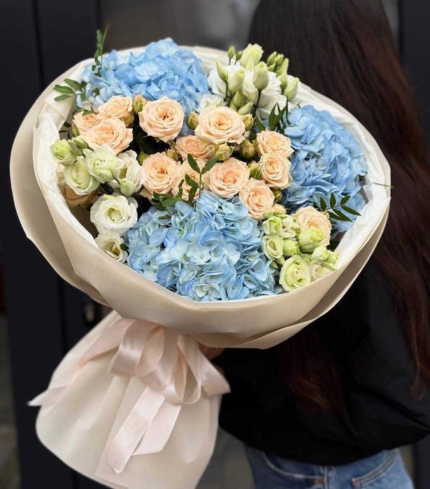 Розы пионы сирень тюльпаны