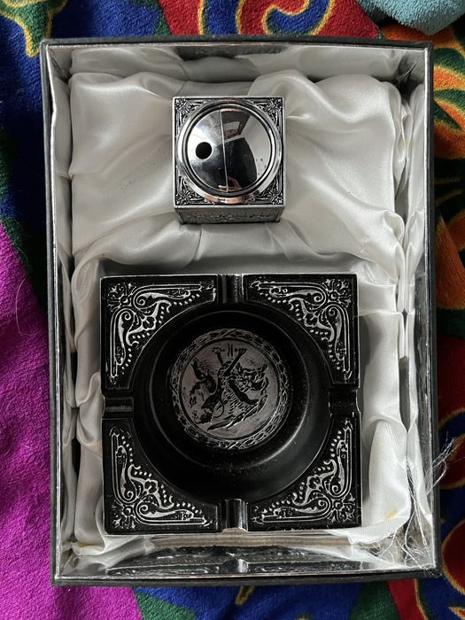 пепельница металичиская