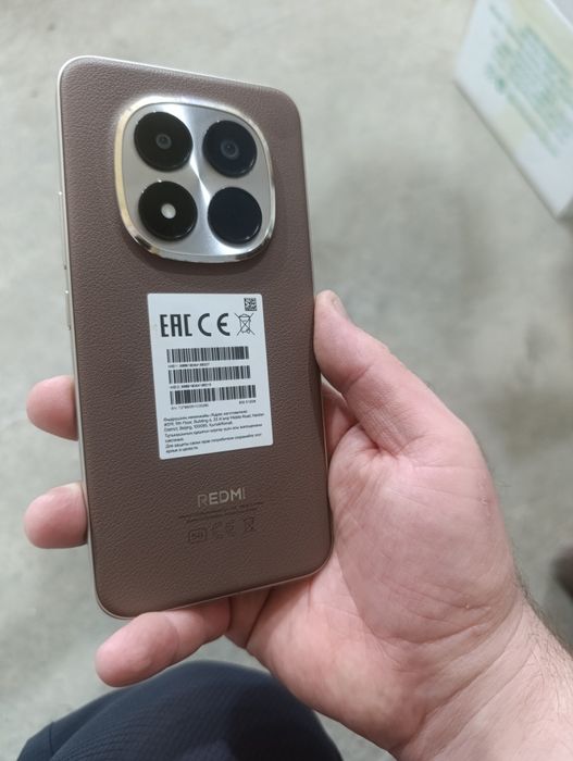 Redmi 15 Pro + 5 G 512 gb ideal