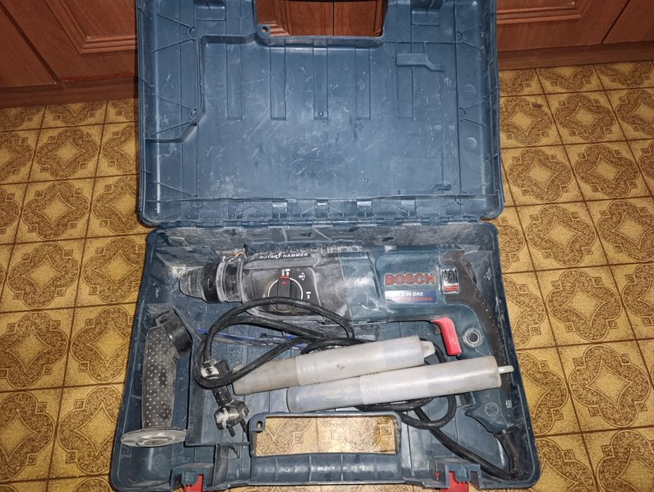 Продается дрель перфоратор bosch