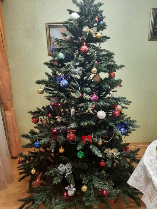 Елка искусственная