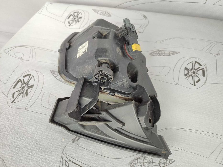 Proiector Ceata Stanga cu Suport Bara / Halogen Ford Fiesta MK8 Hatchback 2017–Prezent / Cod OEM H1BB-15A255-AB (5D2)