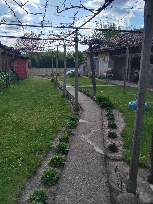 Продава се Къща в с. Зимница, Област Стара Загора - 880 кв.м за 29 €/кв.м - Снимка #3