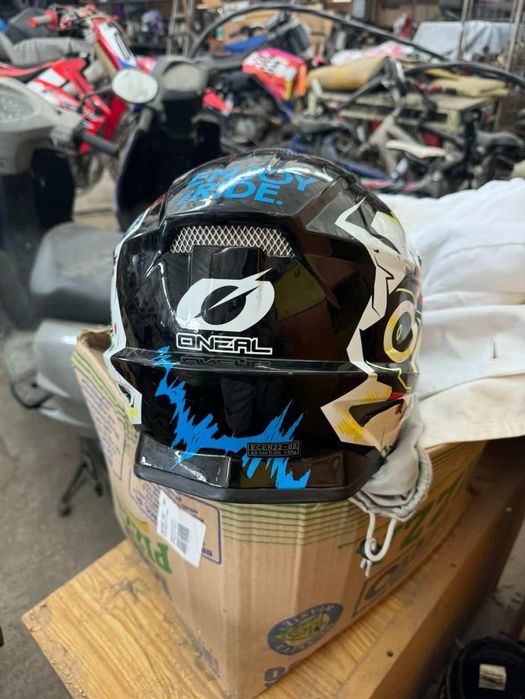 Каска Oneal enjoy the ride